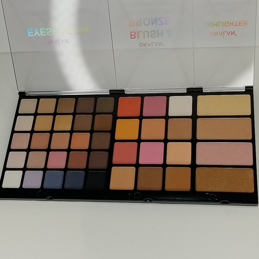 Okalan PRO WAKEUP palette